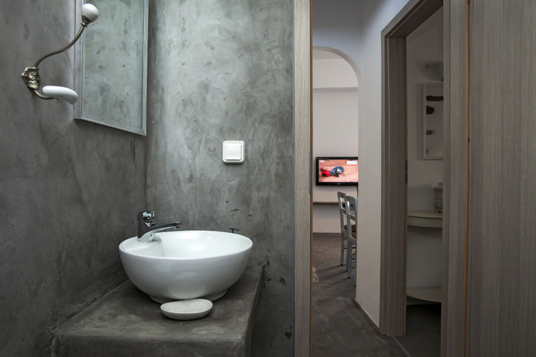 Bathroom 3, Portes View House, South Aegean