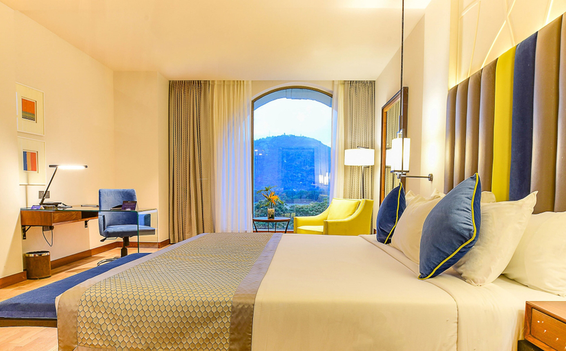 Bedroom 3, Radisson Blu Plaza Hotel Mysore, Mysore