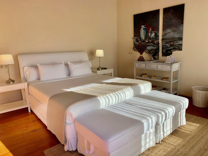Bedroom 3, Hotel Masia la Palma, Girona