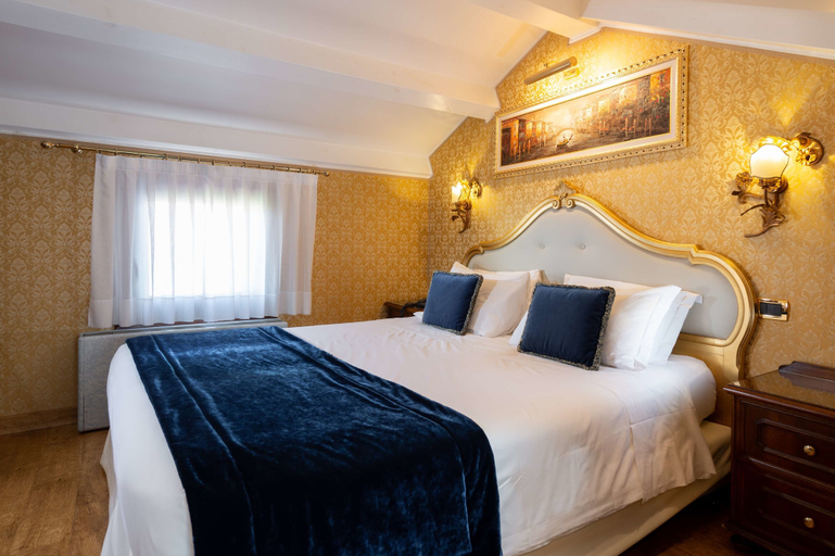 Bedroom 3, Hotel Olimpia Venice, BW Signature Collection, Venezia