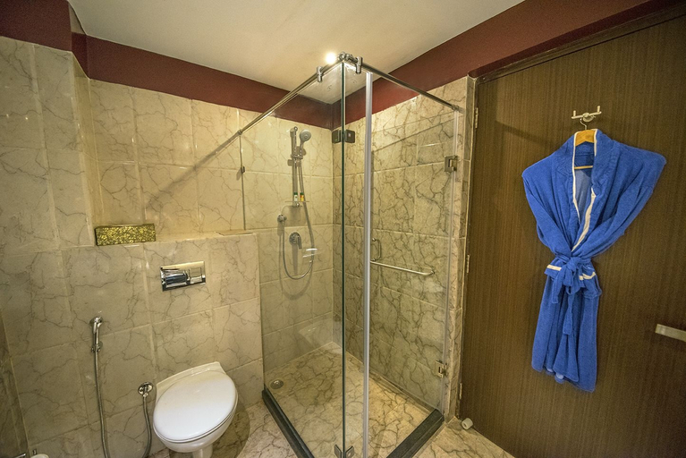 Bathroom 4, The Fern Residency Kolkata, North 24 Parganas