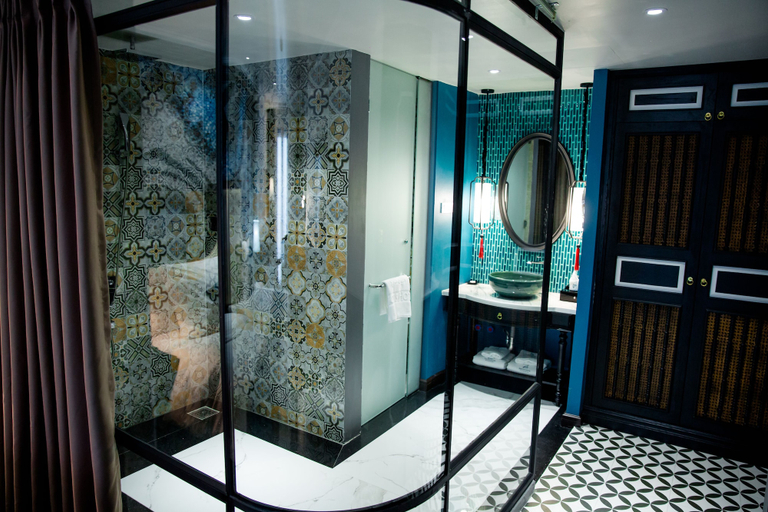Bathroom 4, Michi's Hotel Lao Cai, Lào Cai