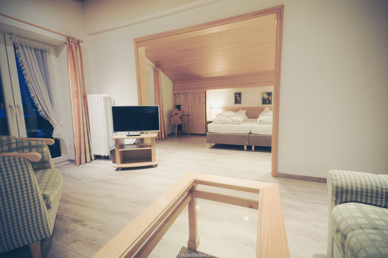 Bedroom 4, Hotel Bellevue, Miesbach
