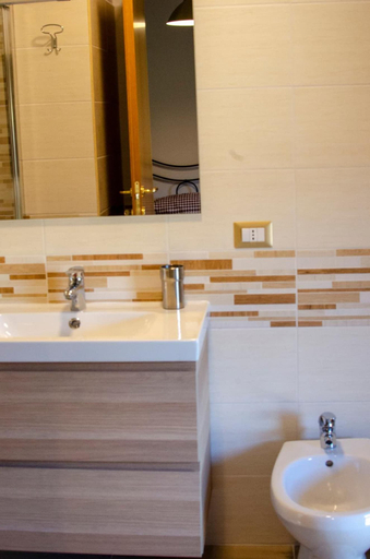 Bathroom 5, B&B Acasaconme, Campobasso