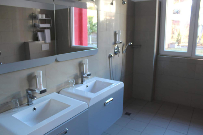Bathroom 5, ATLAS Sporthotel, Garmisch-Partenkirchen