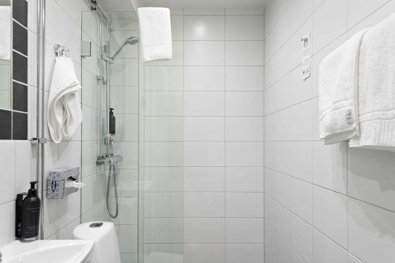 Bathroom 4, Best Western Centralhotellet, Västervik