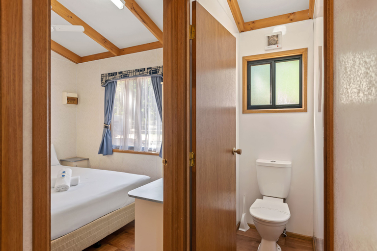 Bathroom 3, Discovery Parks - Mildura, Wentworth