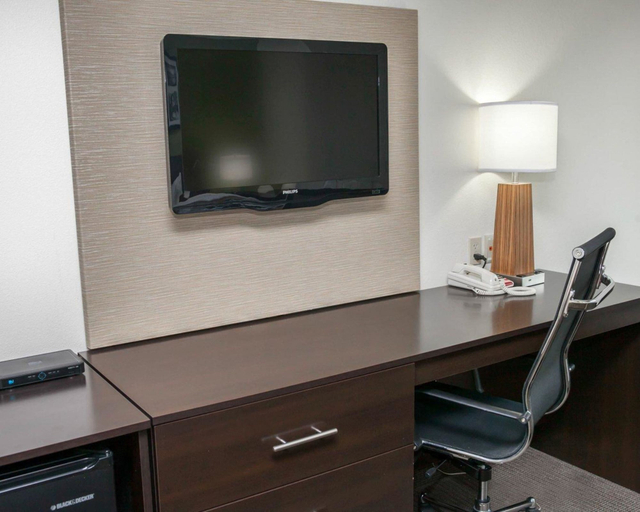 Others 5, Sleep Inn & Suites Harrisburg - Hershey North, Dauphin