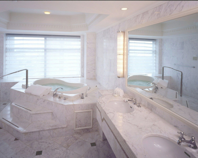 Bathroom 5, Hotel the Manhattan, Chiba