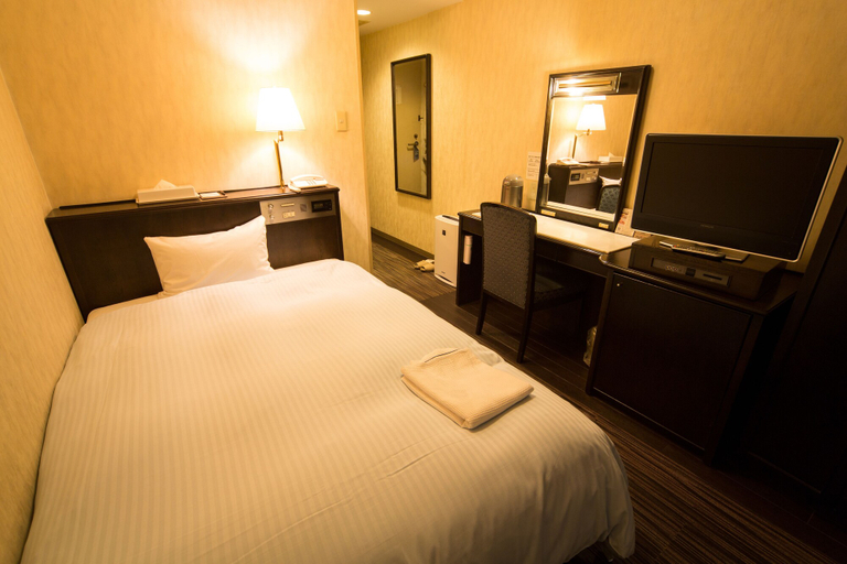 Bedroom 5, Hotel Claiton Esaka, Suita