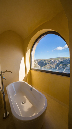 Bathroom 4, Palazzo Viceconte, Matera