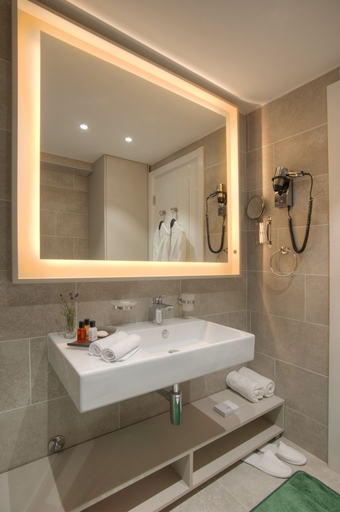 Bathroom 5, Fontana Hotel & Gastronomy