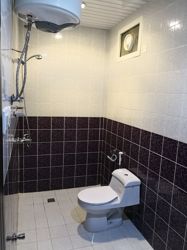 Bathroom 4, Al Mursalat Palace, Riyadh