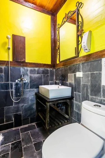 Bathroom 3, Provence Rose Lodge in Ching Jing, Nantou