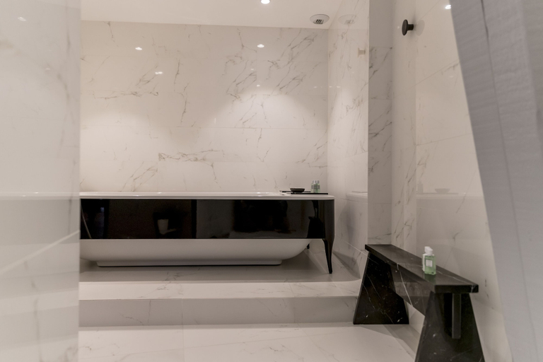 Bathroom 4, Yndo Hotel, Gironde