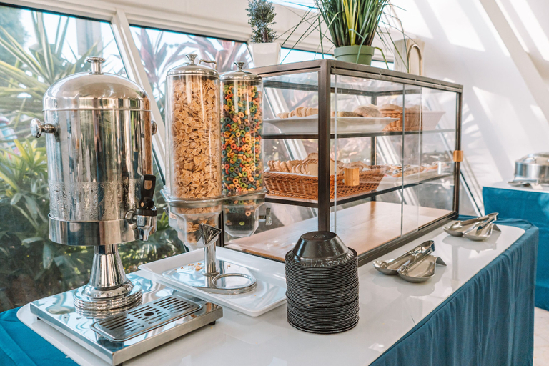 Food & Drinks 5, Nuvo Suites Hotel, Miami-Dade