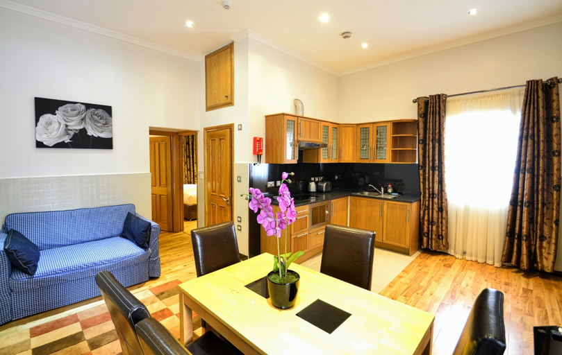 Others 5, Hyde Park Apartments, London