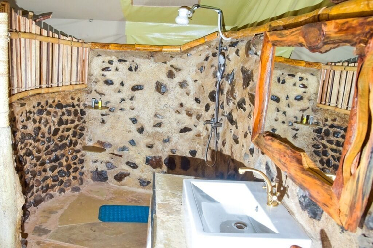 Bathroom 5, Rukenya Islands - Campsite, Mwea