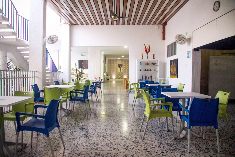 Food & Drinks 5, Hotel Mall Santana Del Rio, Puerto Salgar