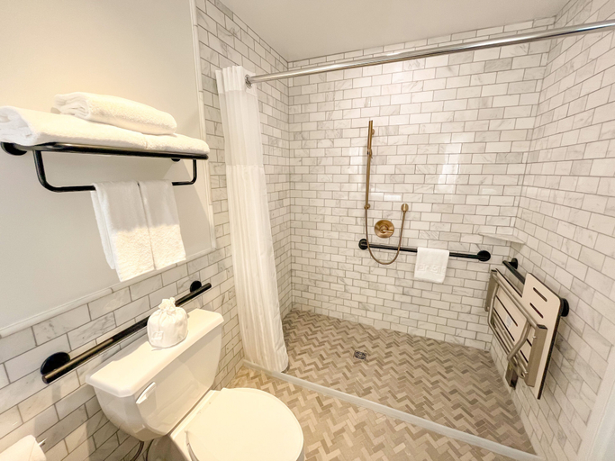 Bathroom 4, EXchange Hotel Vancouver, Greater Vancouver