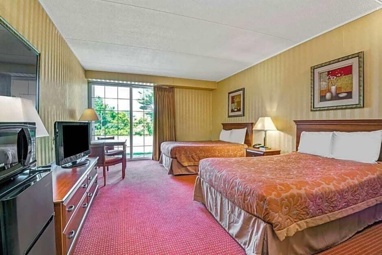 Bedroom 4, HomeSpring Inn & Studios, Hartford