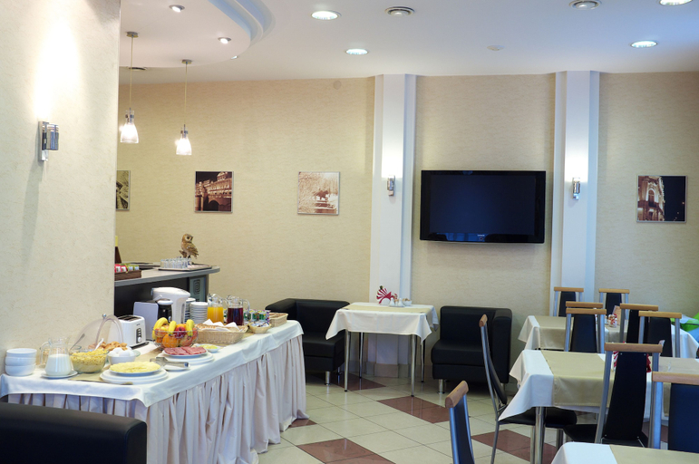 Food & Drinks 4, 9 Owls Hotel, Sankt-Peterburg gorsovet