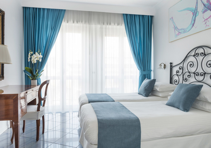 Bedroom 4, Fiorentini Residence, Napoli
