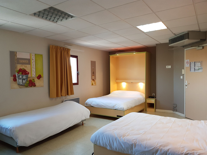 Bedroom 4, Hotel Le Bratoria, Rhône