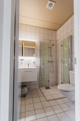 Bathroom 3, Aksdal Inn Motell, Tysvær