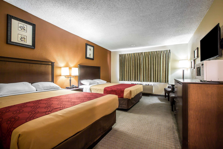 Bedroom 3, Baymont by Wyndham Ontario, San Bernardino