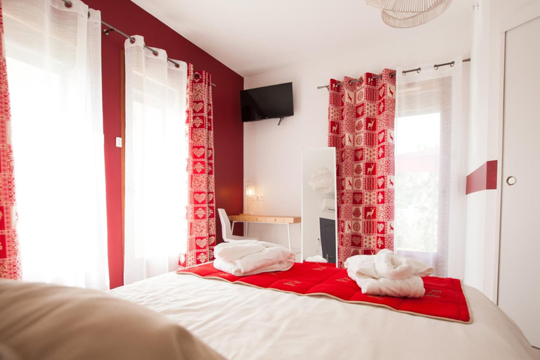 Bedroom 4, Chambres d'hôtes Les villas du triangle, Gard