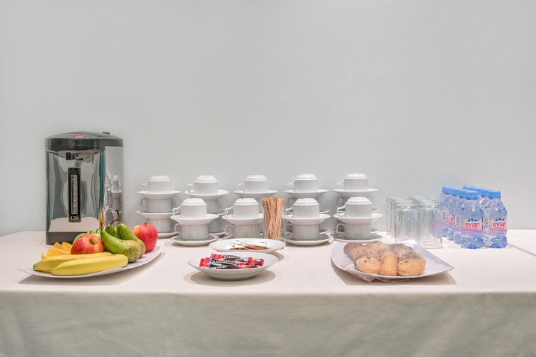 Food & Drinks 5, LSE Rosebery Hall - Campus Accommodation, London