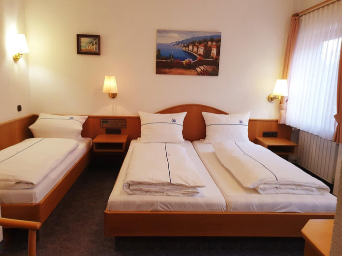 Bedroom 4, Hotel Gasthof zum Schwan, Ansbach