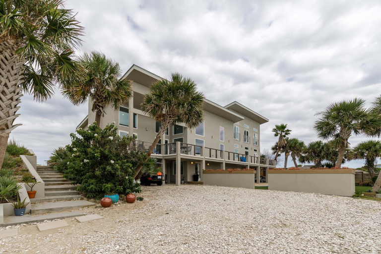 Exterior & Views 2, Su Casa, Nueces