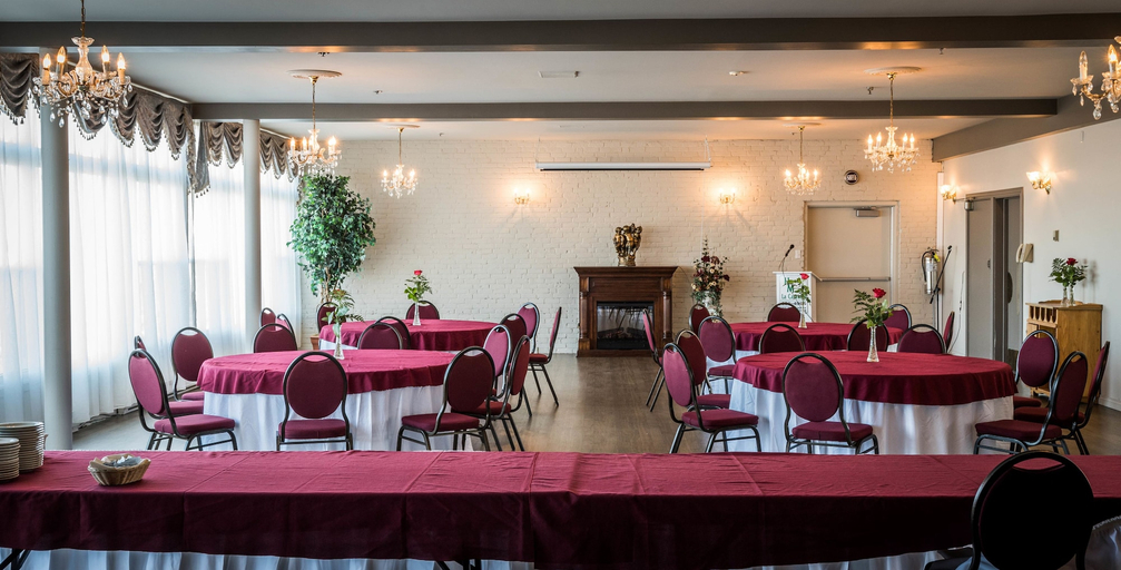 Food & Drinks 5, Hotel La Caravelle, Manicouagan