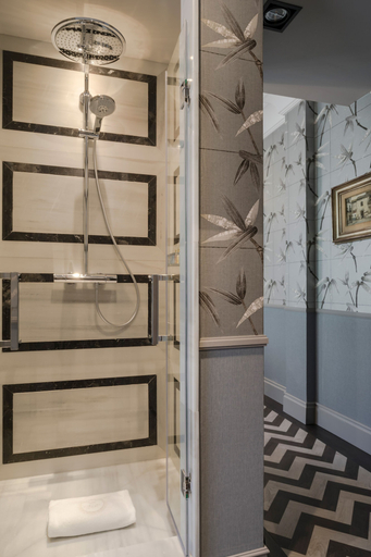 Bathroom 5, Relais & Châteaux Heritage Madrid, Madrid