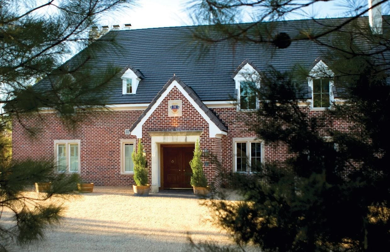 Exterior & Views 2, Wedmore Place, James City