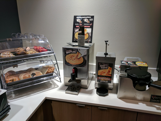 Food & Drinks 5, Microtel Inn & Suites by Wyndham Clarion, Clarion