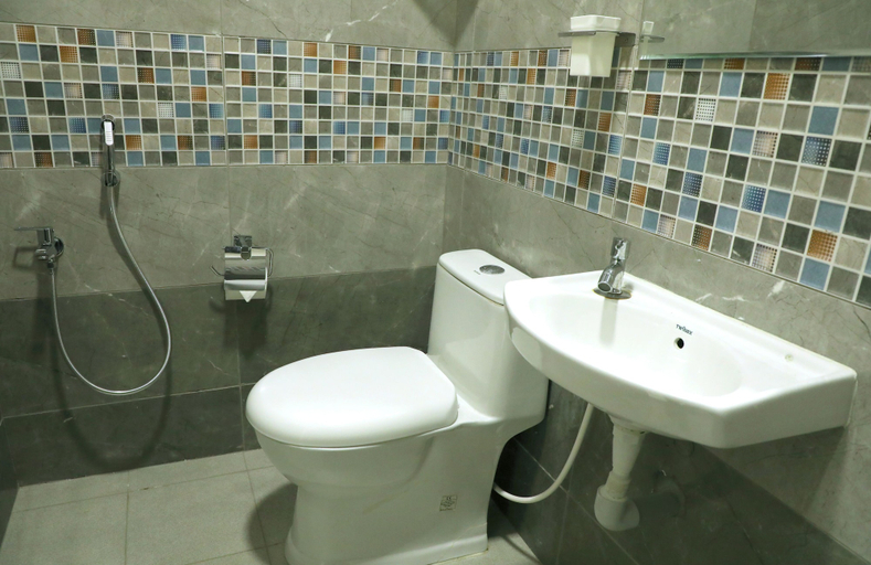 Bathroom 3, Clarks Inn Express Sirkazhi, Nagappattinam