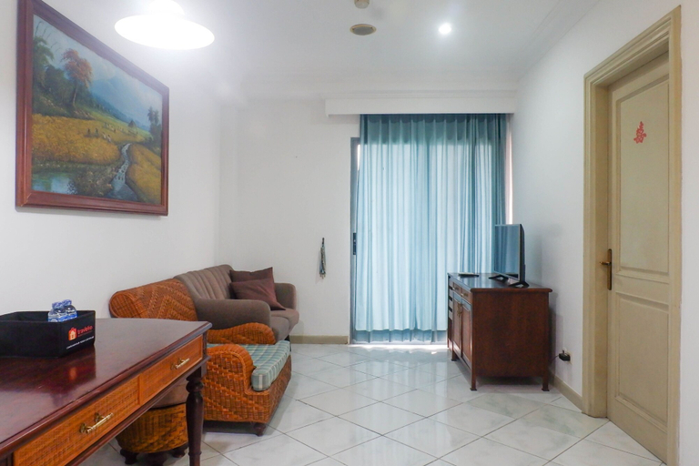 Others 3, Spacious Classic 1BR Apartment at Taman Beverly, Surabaya