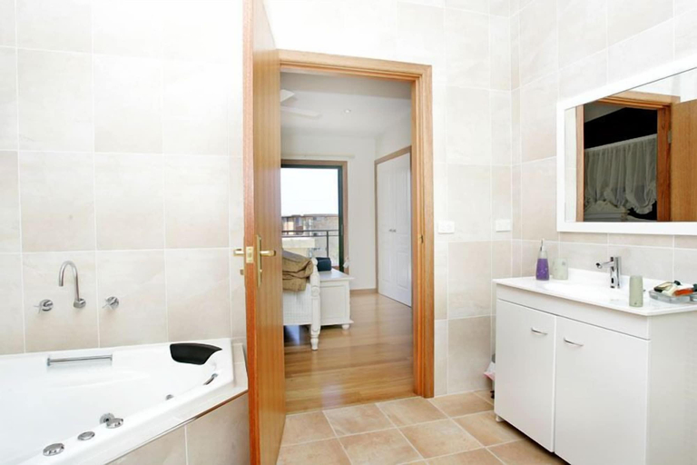 Bathroom 5, Lavender House B&B, Wyong - South and West