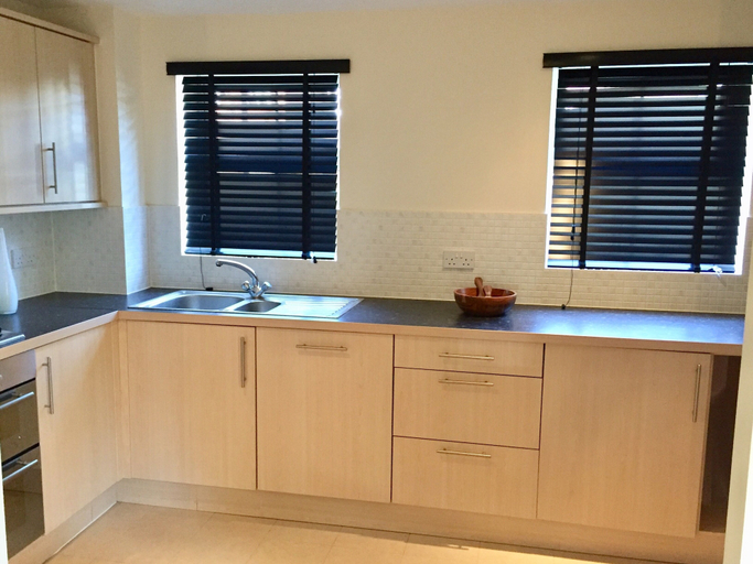 Others 4, Modern 2 Bed Apartment in Southampton, Hampshire