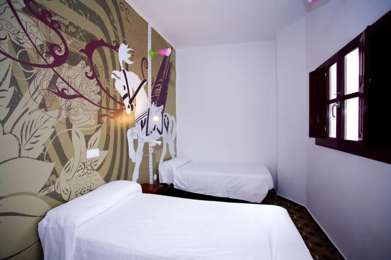 Bedroom 4, Home Youth Hostel, Valencia