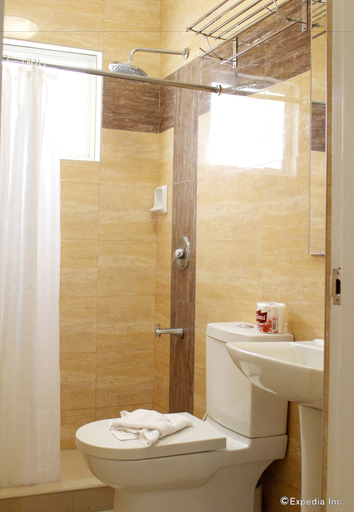 Bathroom 4, Devera Hotel, Mabalacat