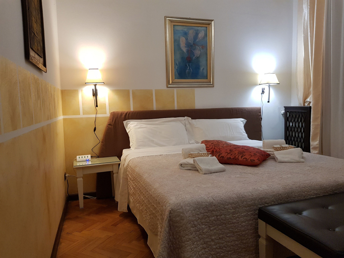 Bedroom 4, Cittadella, Verona