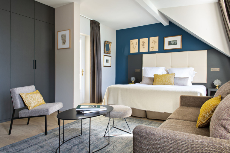 Bedroom 3, Auberge Du Père Bise, Haute-Savoie