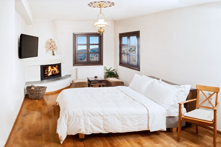 Bedroom 3, Erofili Hotel and Suites, Thessaly