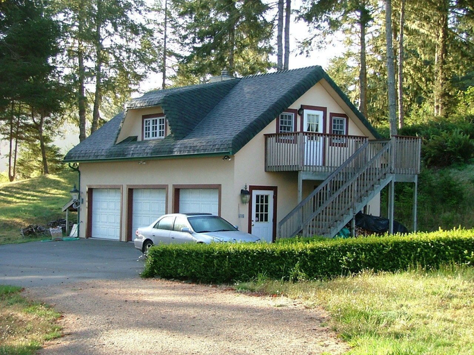 Exterior & Views 2, Ye Olde Danish Inn, Humboldt
