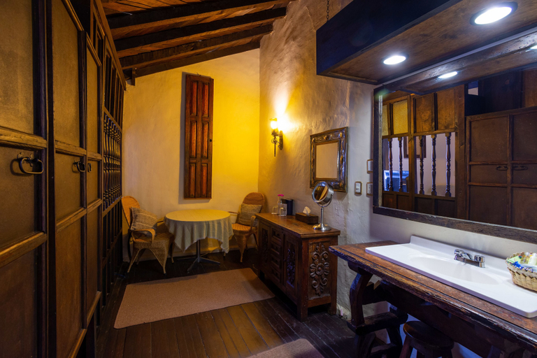 Bathroom 3, Hotel Mansion Iturbe, Pátzcuaro