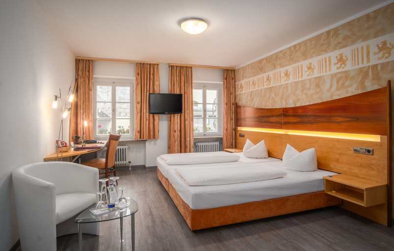 Bedroom 3, Hotel Passauer Wolf, Passau